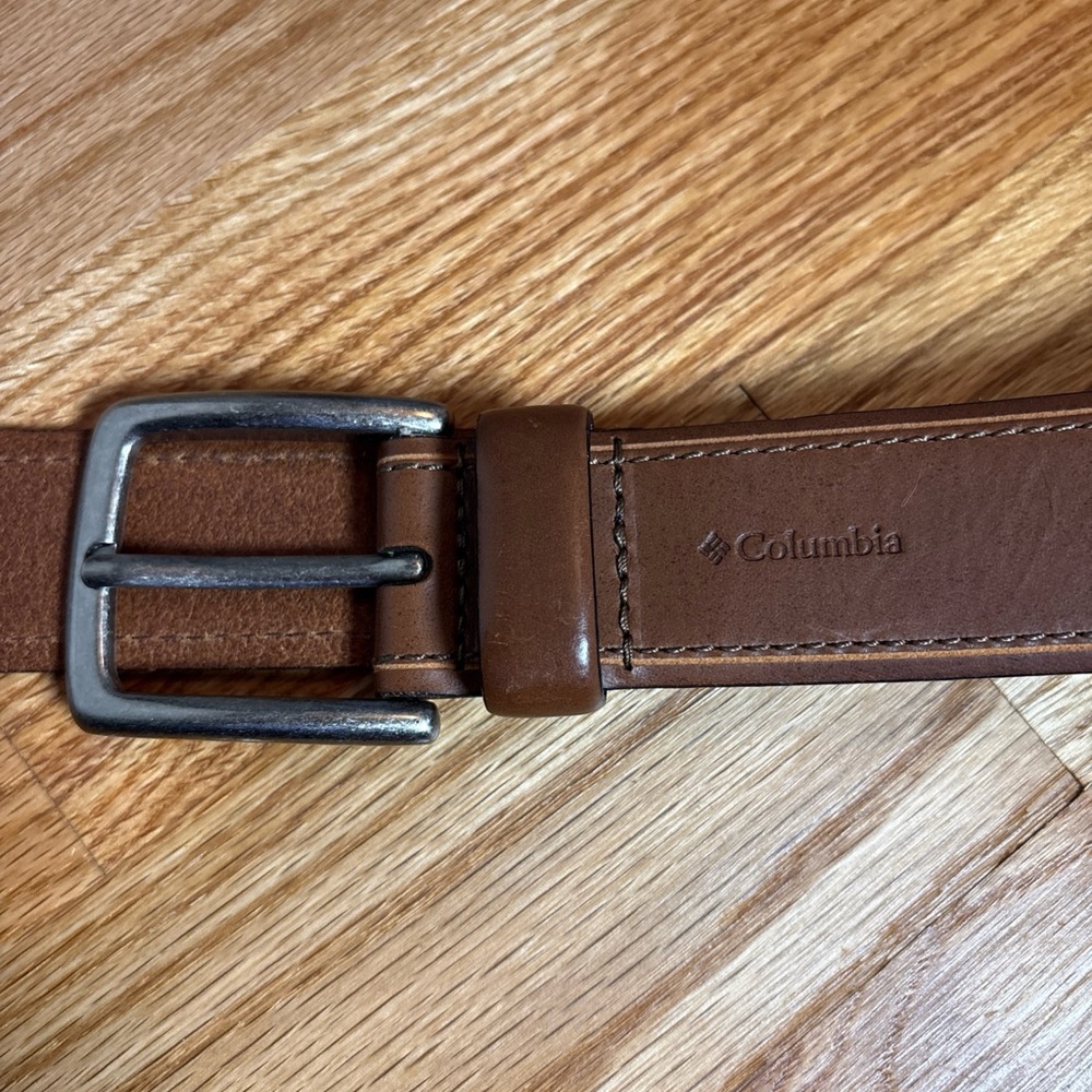 Columbia Genuine Leather Belt in Rich Brown